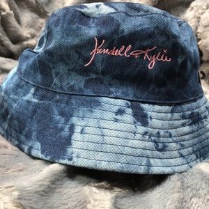 Kendall & Kylie bucket hat